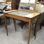 734 7334 DRESSING TABLE